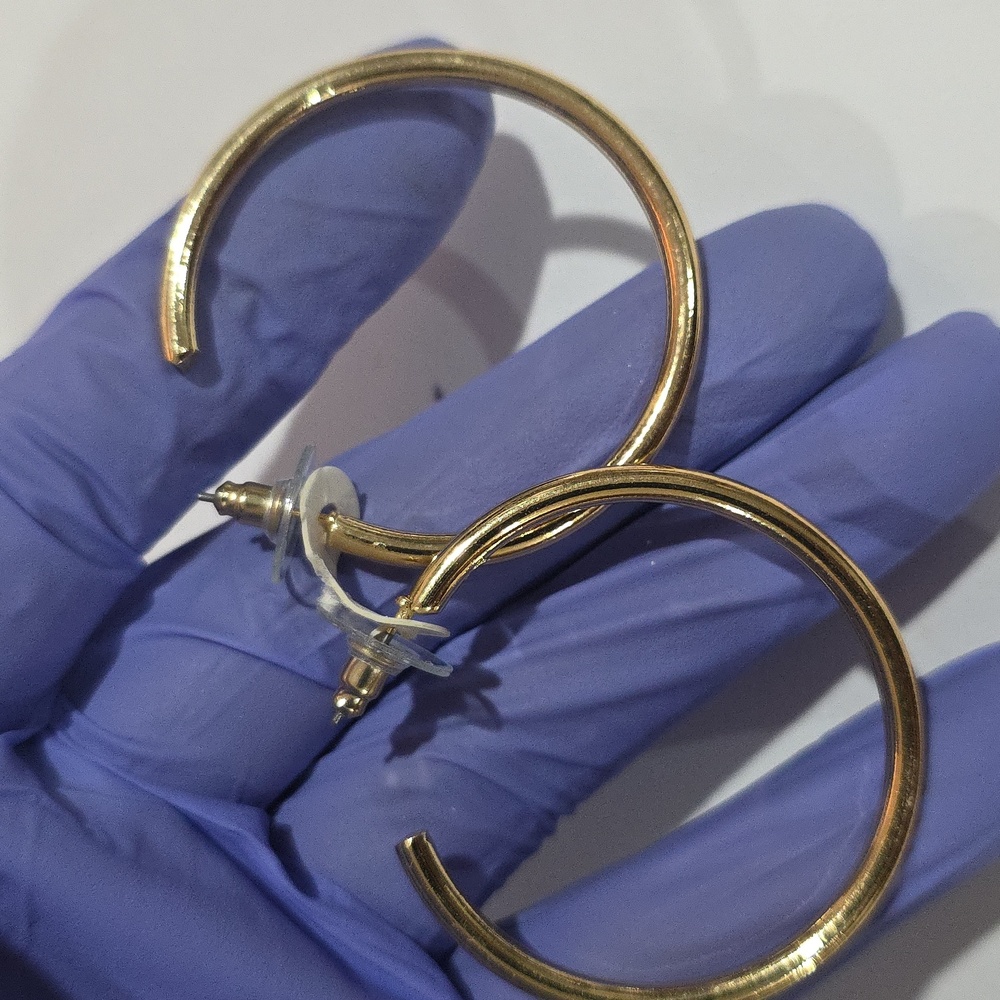 Chic Gold Open Hoop Earrings – Minimalist Lightweight Everyday Fashion Jewelry - Picture 8 of 9